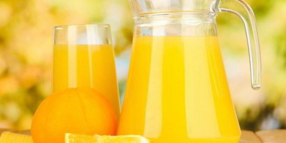 Как приготовить натуральный апельсиновый сок по-домашнему