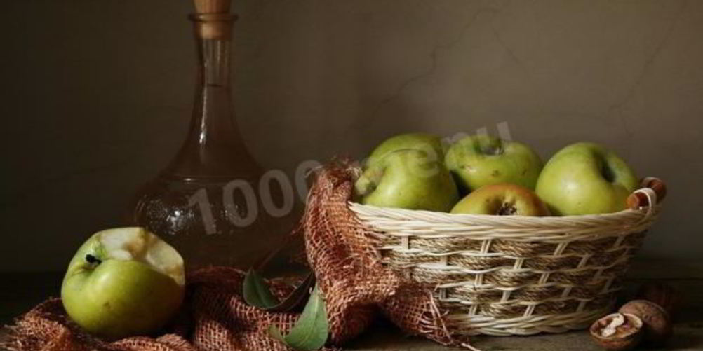 Как приготовить яблочное вино с изюмом