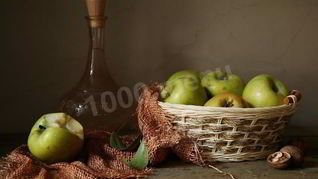 Рецепт Яблочного вина с изюмом