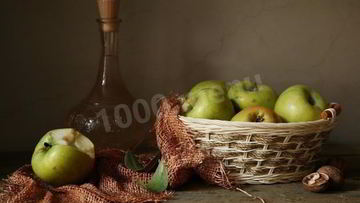 Рецепт Яблочного вина с изюмом