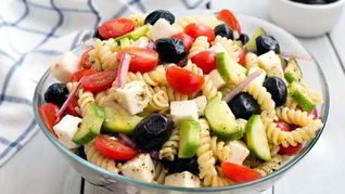 Рецепт Греческого салата с пастой