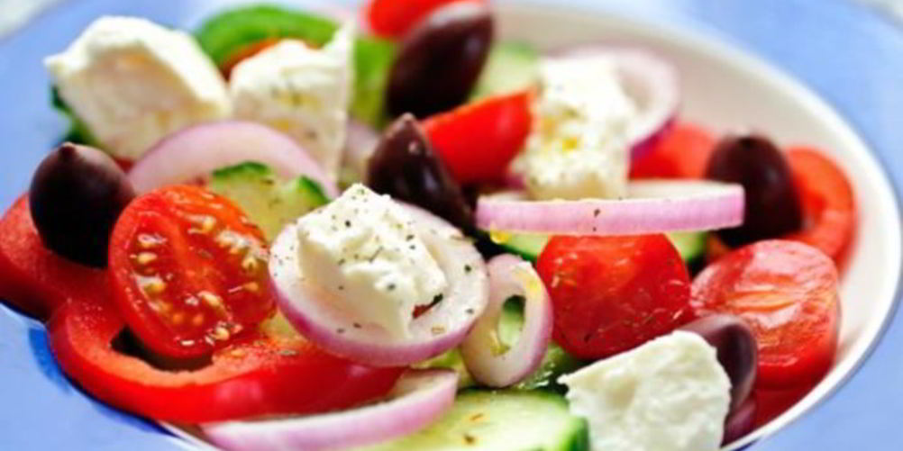 Как приготовить греческий салат с помидорами