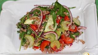 Рецепт Овощного салата с гречкой