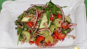 Рецепт Овощного салата с гречкой