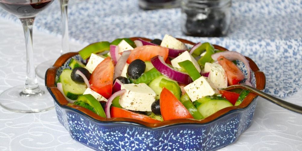 Как приготовить салат греческий с брынзой классический