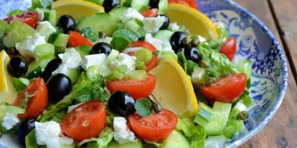 Как приготовить салат греческий с каперсами
