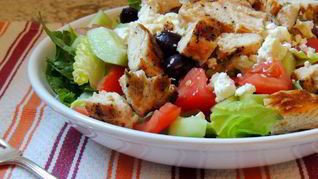 Рецепт Салата греческого с курицей
