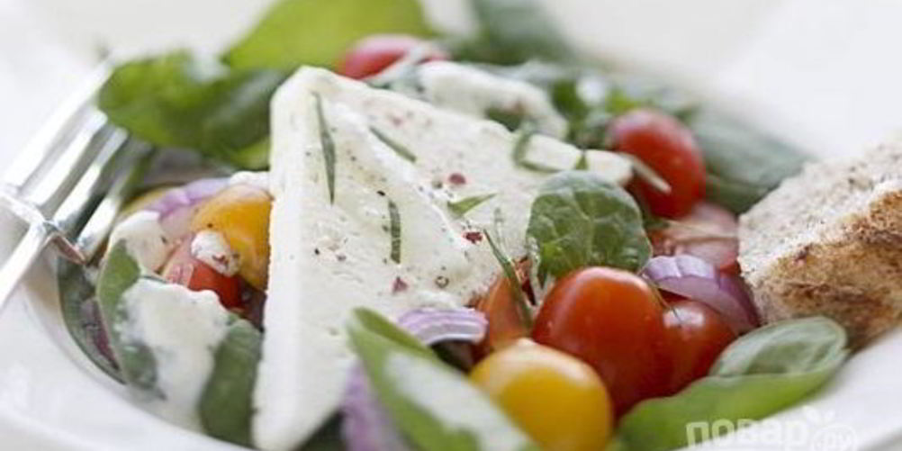 Как приготовить салат греческий со шпинатом
