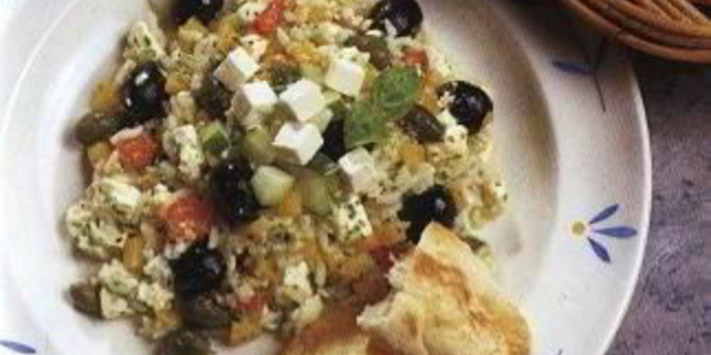 Как приготовить теплый греческий салат