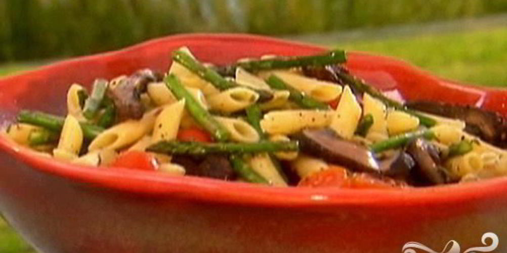 Как приготовить грибной салат со спаржей
