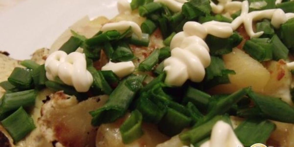 Как приготовить горячий картофельный салат