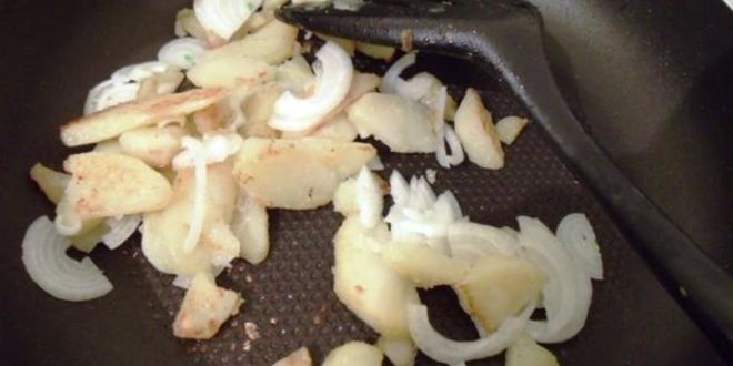 Рецепт горячего картофельного салата