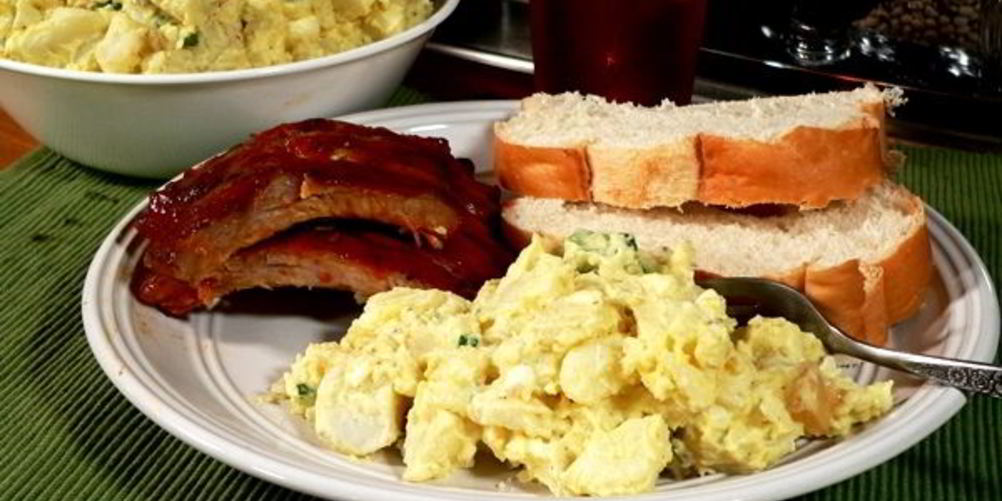 Как приготовить картофельный салат на гарнир