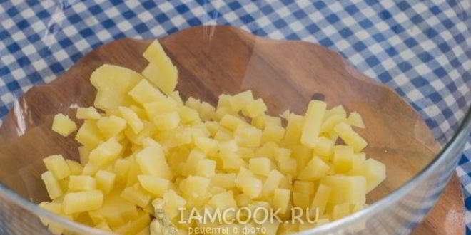 Рецепт картофельного салата с адыгейским сыром