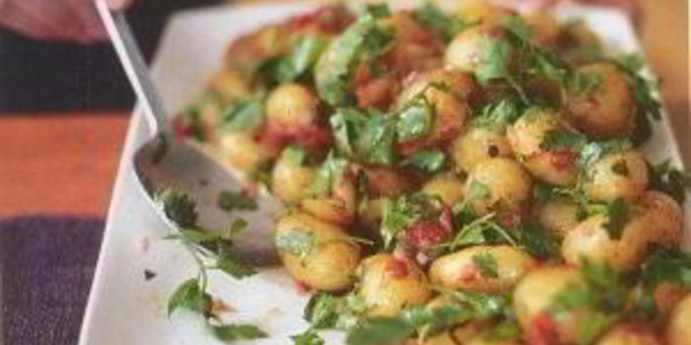 Как приготовить картофельный салат с консервированным перцем