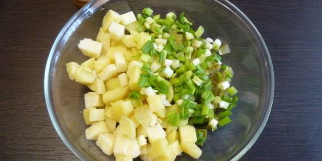 Рецепт картофельного салата с копченой рыбой