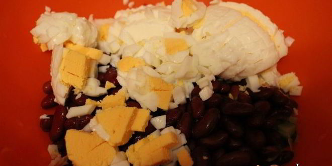 Рецепт картофельного салата с красной фасолью