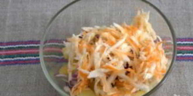 Рецепт картофельного салата с квашеной капустой