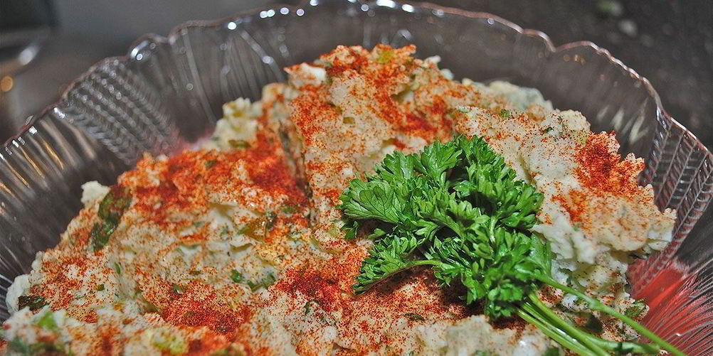 Как приготовить картофельный салат с сельдереем