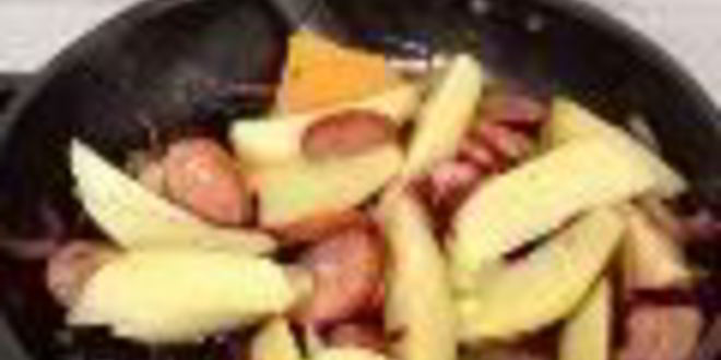 Рецепт немецкого картофельного салата с копченой колбасой