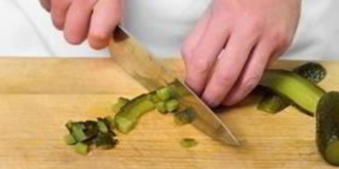 Рецепт салата из картофеля с сельдью и телятиной