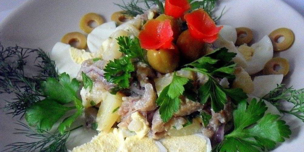 Как приготовить салат картофельный с сельдью