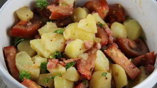 Рецепт Салата с картофелем и помидорами по-деревенски