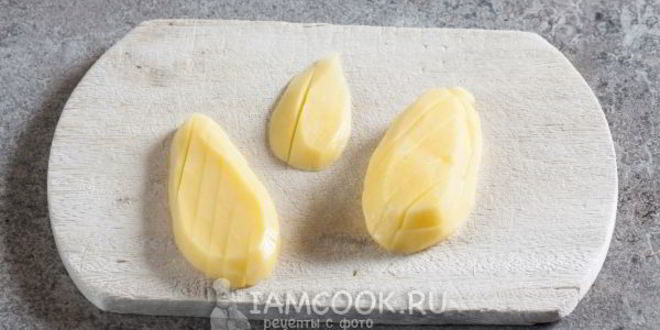 Рецепт салата с жареной картошкой соломкой