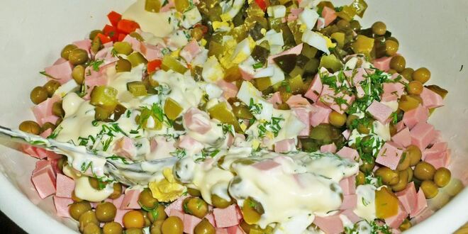 Рецепт оливье классический с солеными огурцами