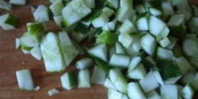 Рецепт оливье классический со свежим огурцом