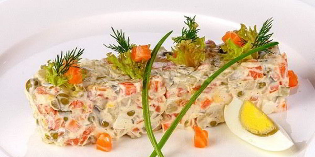 Как приготовить оливье с семгой