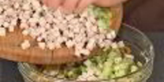 Рецепт салата оливье с острым майонезом