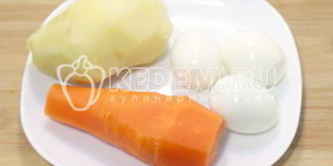 Рецепт салата оливье с курицей и икорной закуской