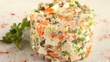 Рецепт Салата Оливье с семгой