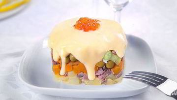 Рецепт Салата Оливье слоями