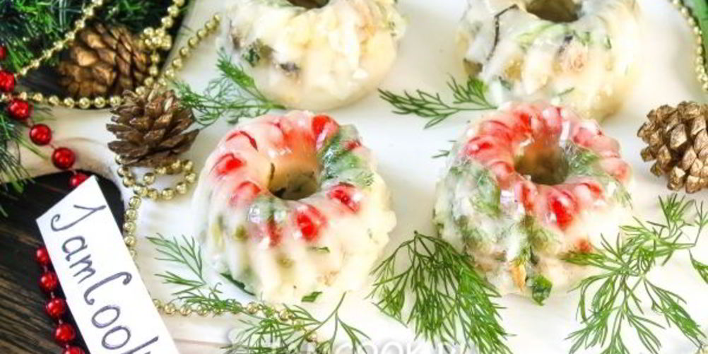 Как приготовить заливной салат оливье со шпротами