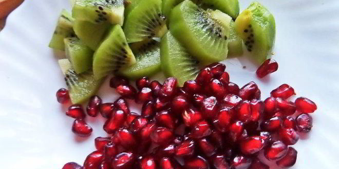 Рецепт салата из булгура с киви и сыром