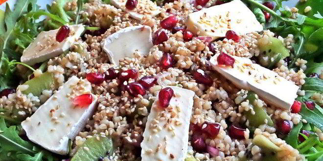 Рецепт салата из булгура с киви и сыром