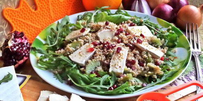 Рецепт салата из булгура с киви и сыром