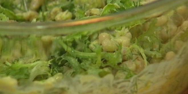 Рецепт салата из фасоли с креветками