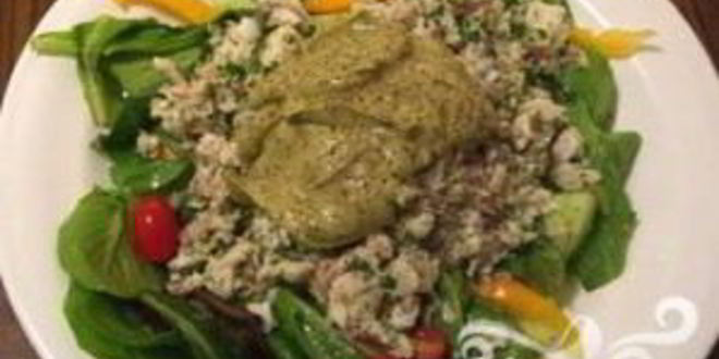 Рецепт салата из рыбы и авокадо