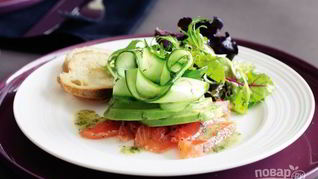 Рецепт Салата из семги слабосоленой