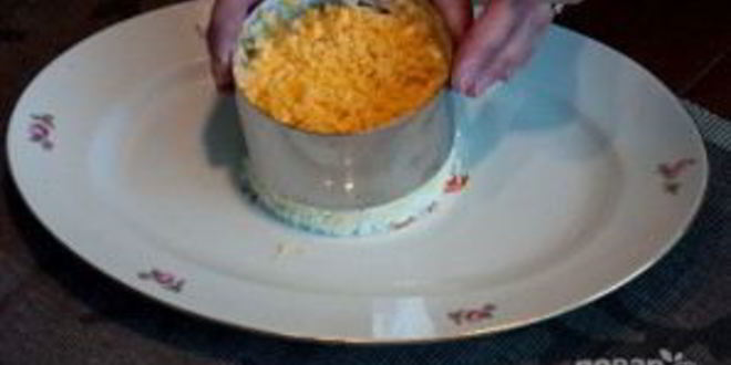 Рецепт мимозы с крабовыми палочками и яблоком