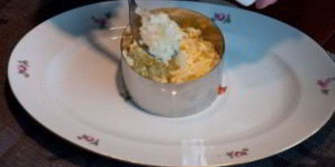 Рецепт салата мимоза с крабовыми палочками