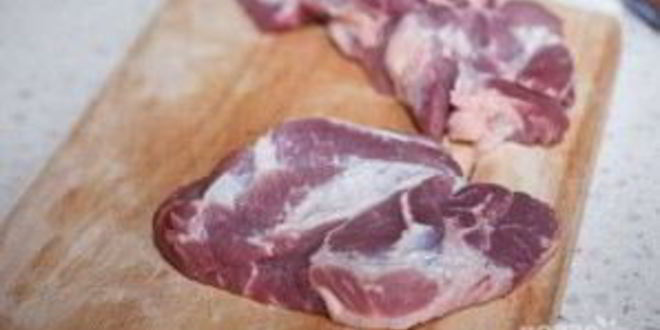 Рецепт картошки под шубой в духовке со свининой