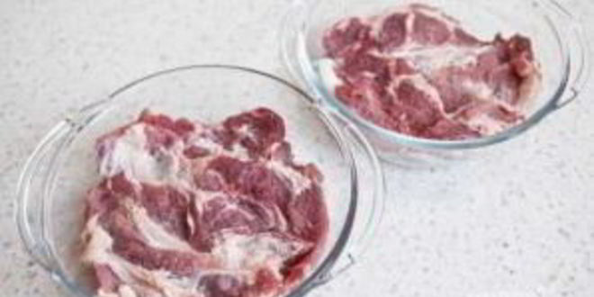 Рецепт картошки под шубой в духовке со свининой