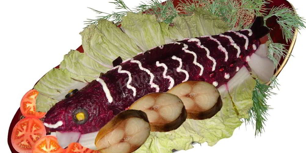 Как приготовить копченую скумбрию под шубой рулетом