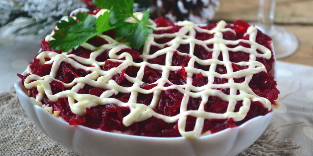 Как приготовить салат шпроты под шубой