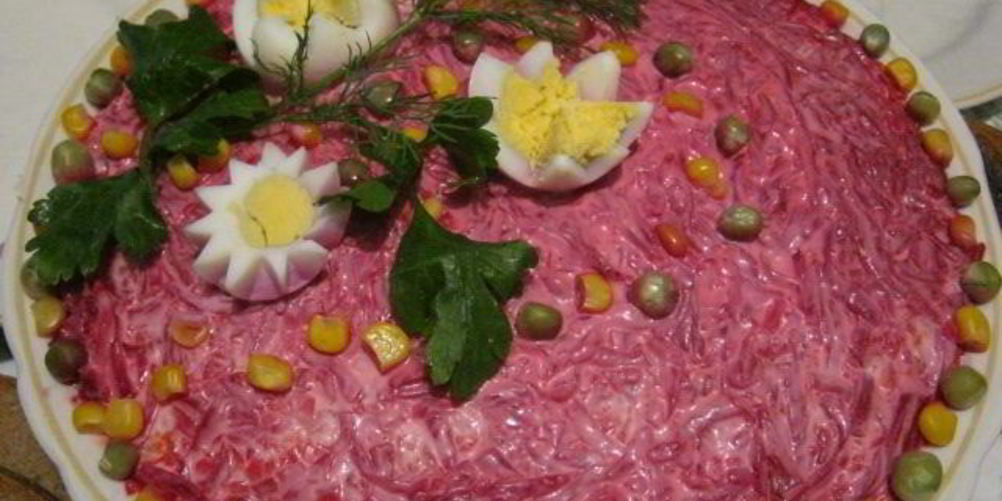 Как приготовить селедку под шубой с яблоками