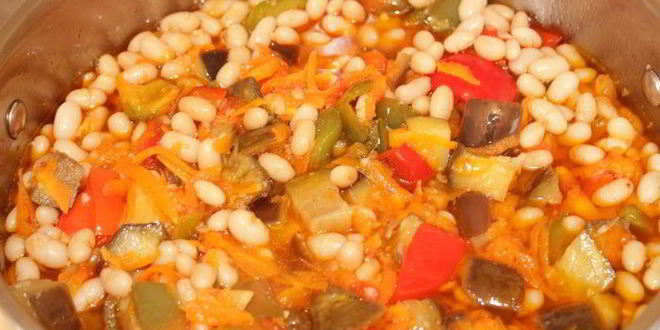 Рецепт салата с баклажанами и фасолью